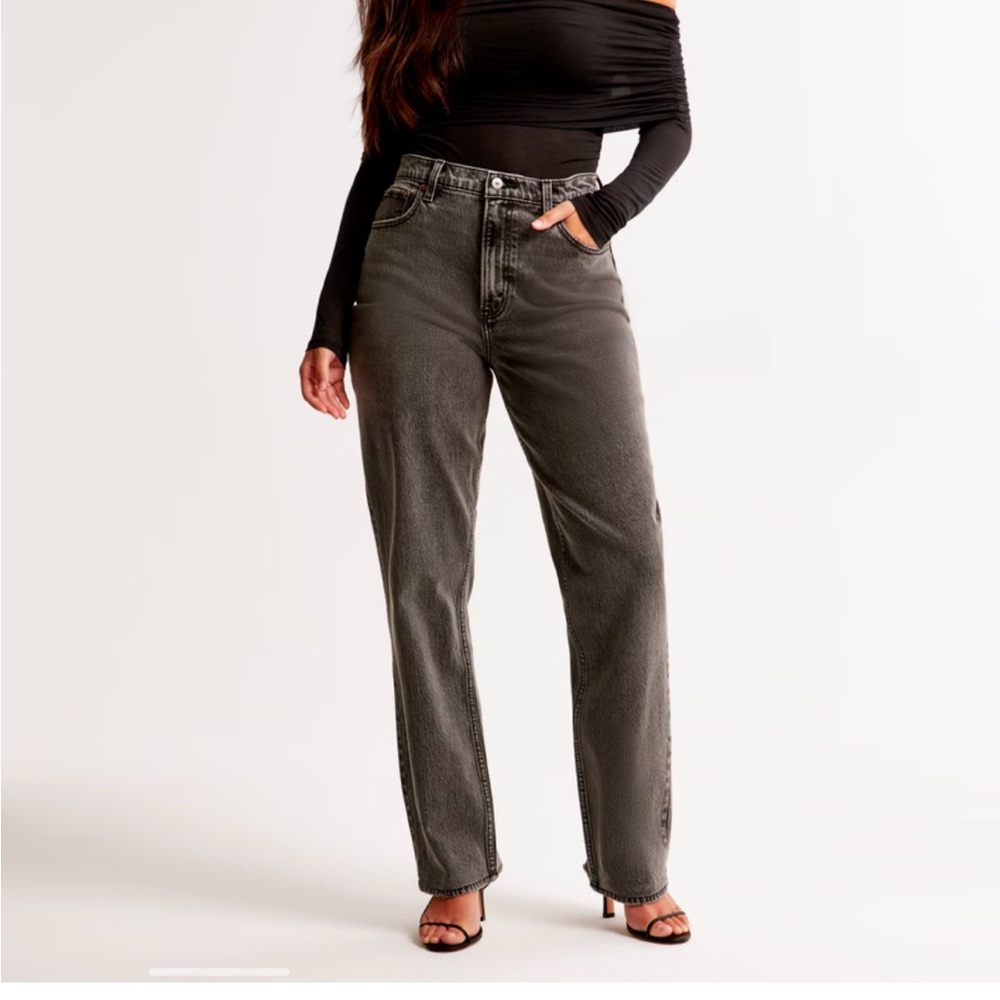 Abercrombie Ultra High Rise 90’s Straight Jeans